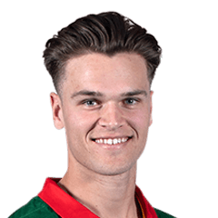 Iain Carlisle